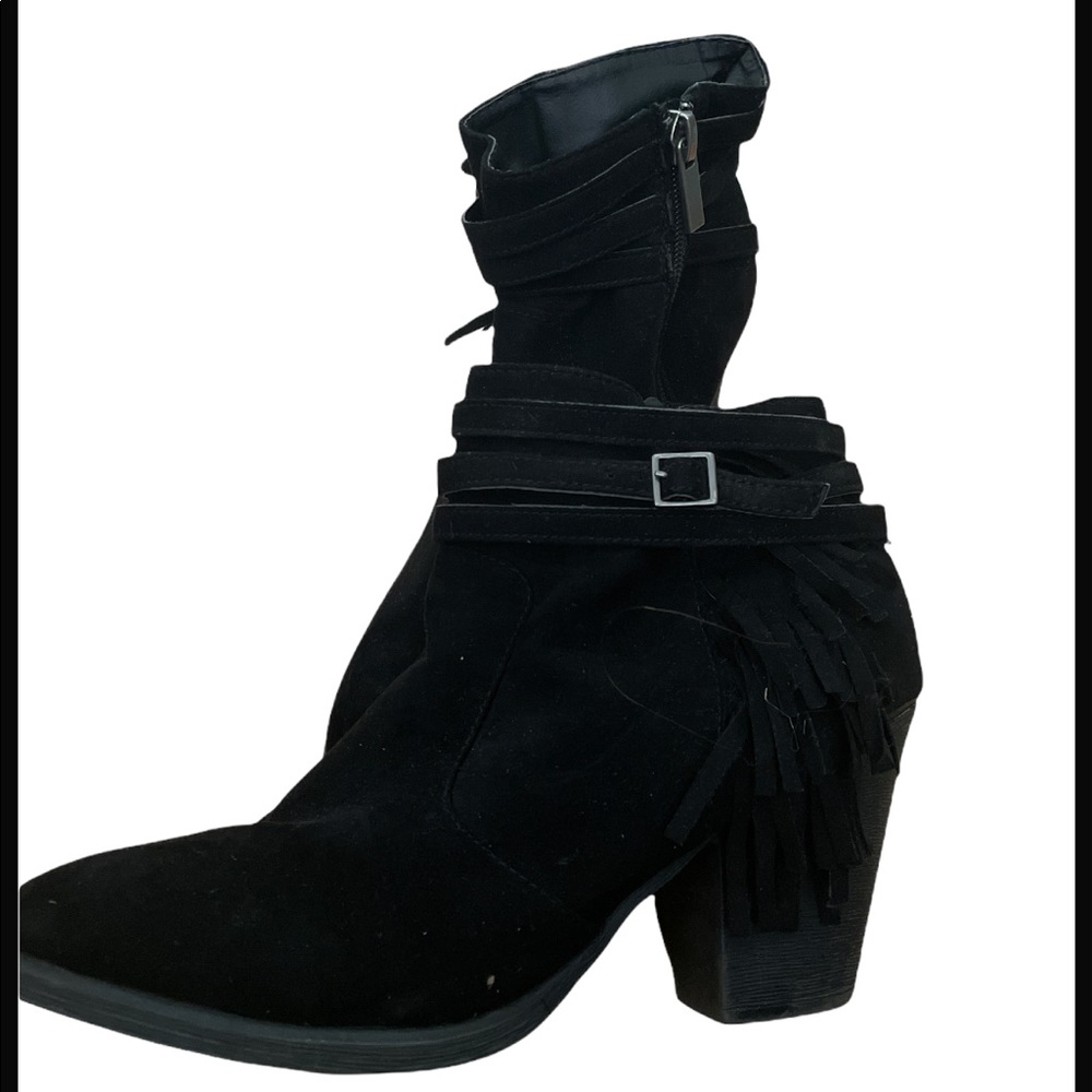 Heeled cowboy booties